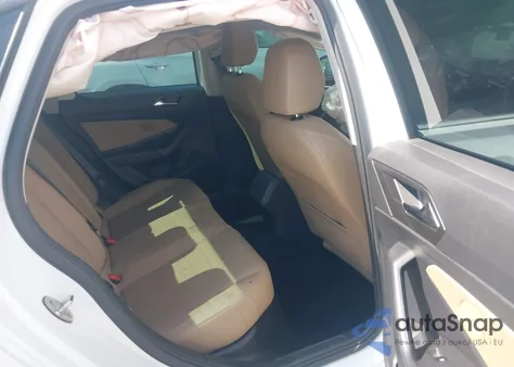 2019 Volkswagen Jetta 1.4T R-Line/1.4T S/1.4T Se from USA, damaged, VIN 3VWC57BU4KM201713